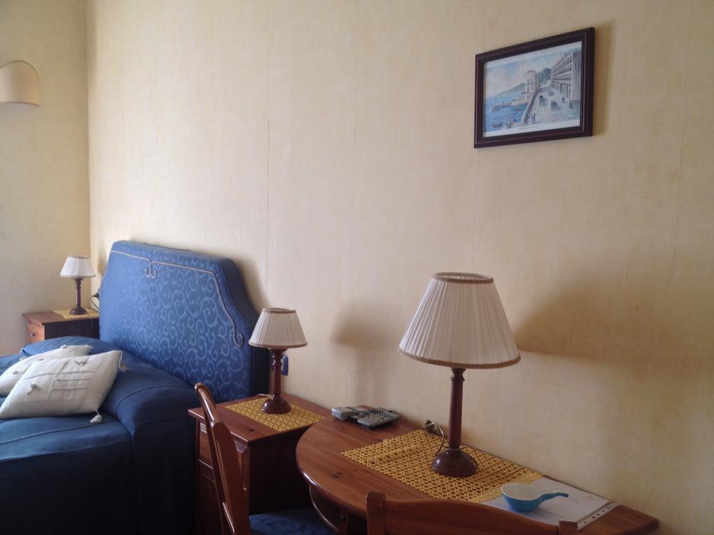 Bonapace Porta Nolana