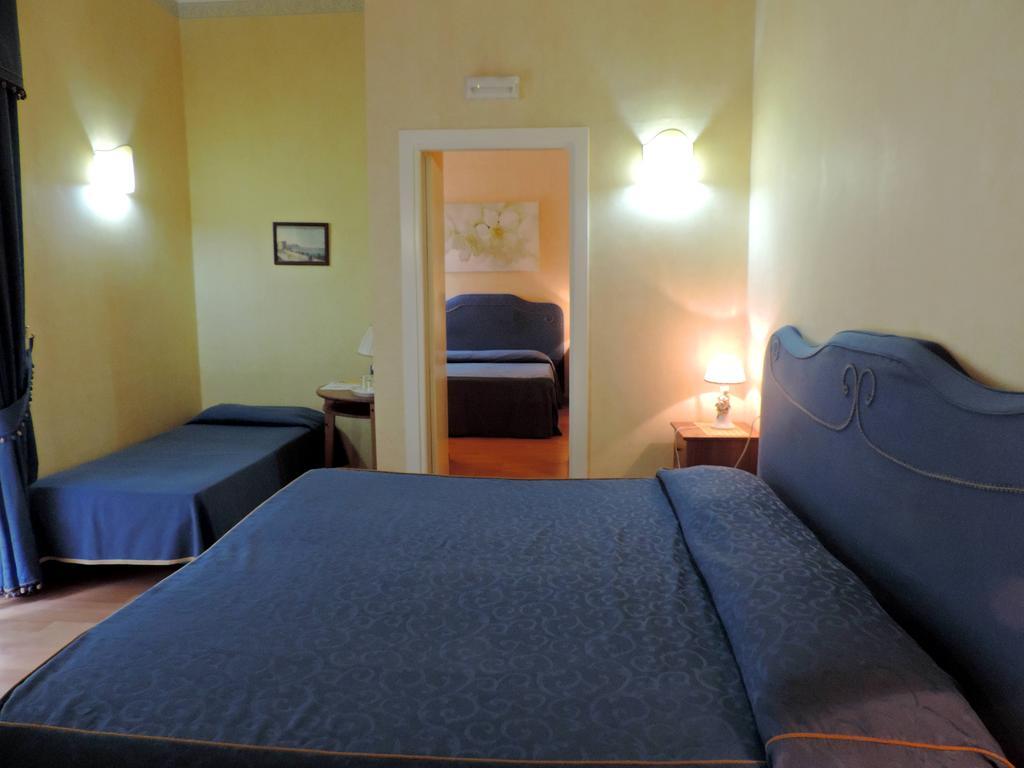 Bonapace Porta Nolana