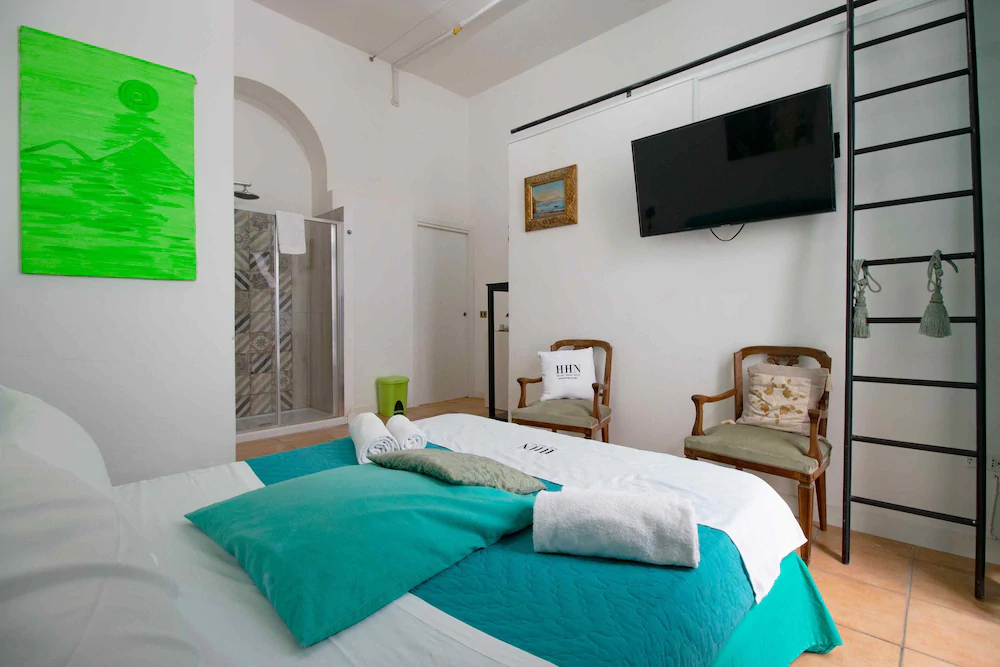 Carafa's Central Apartments