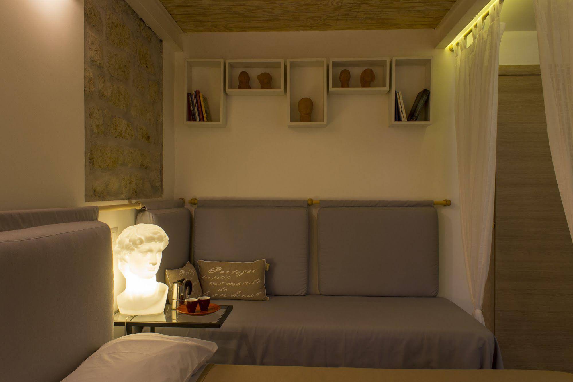 Casa Latina Bed and Breakfast