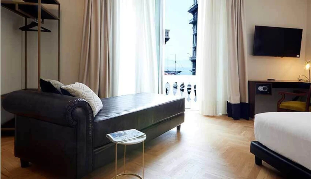 Casa Vittoria Napoli-Santa Lucia