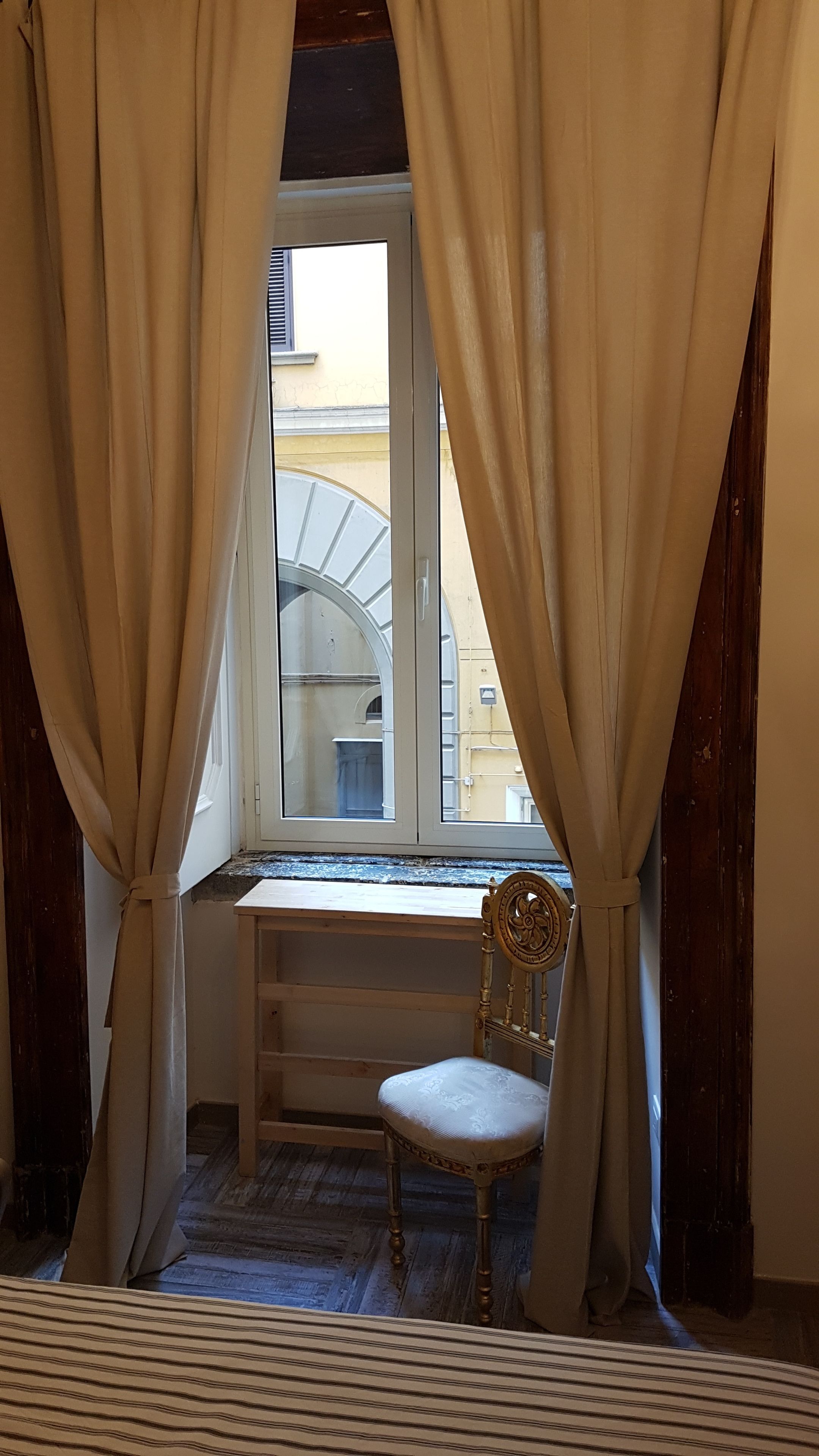 Corso 211 Beds & Suites