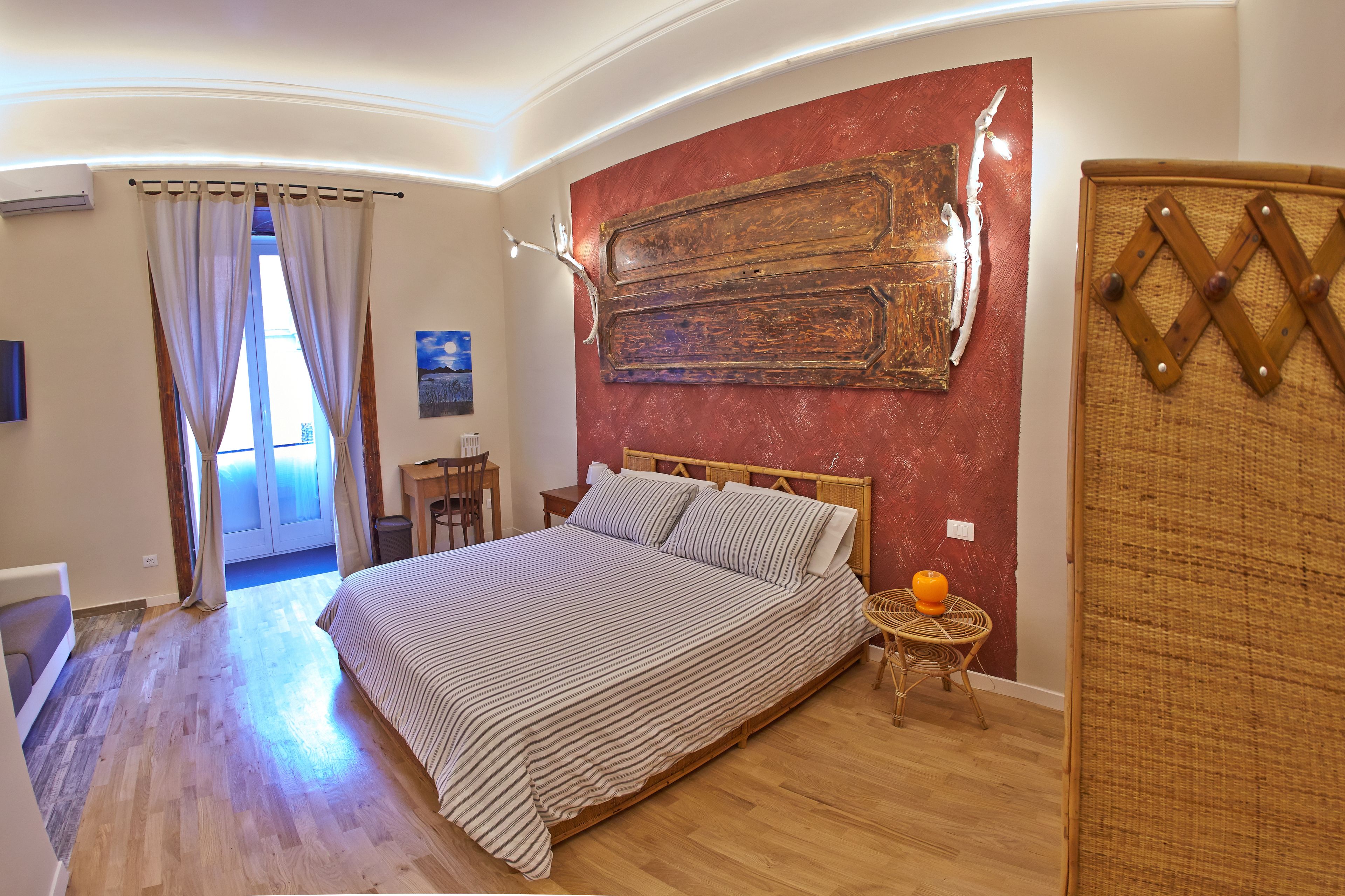 Corso 211 Beds & Suites