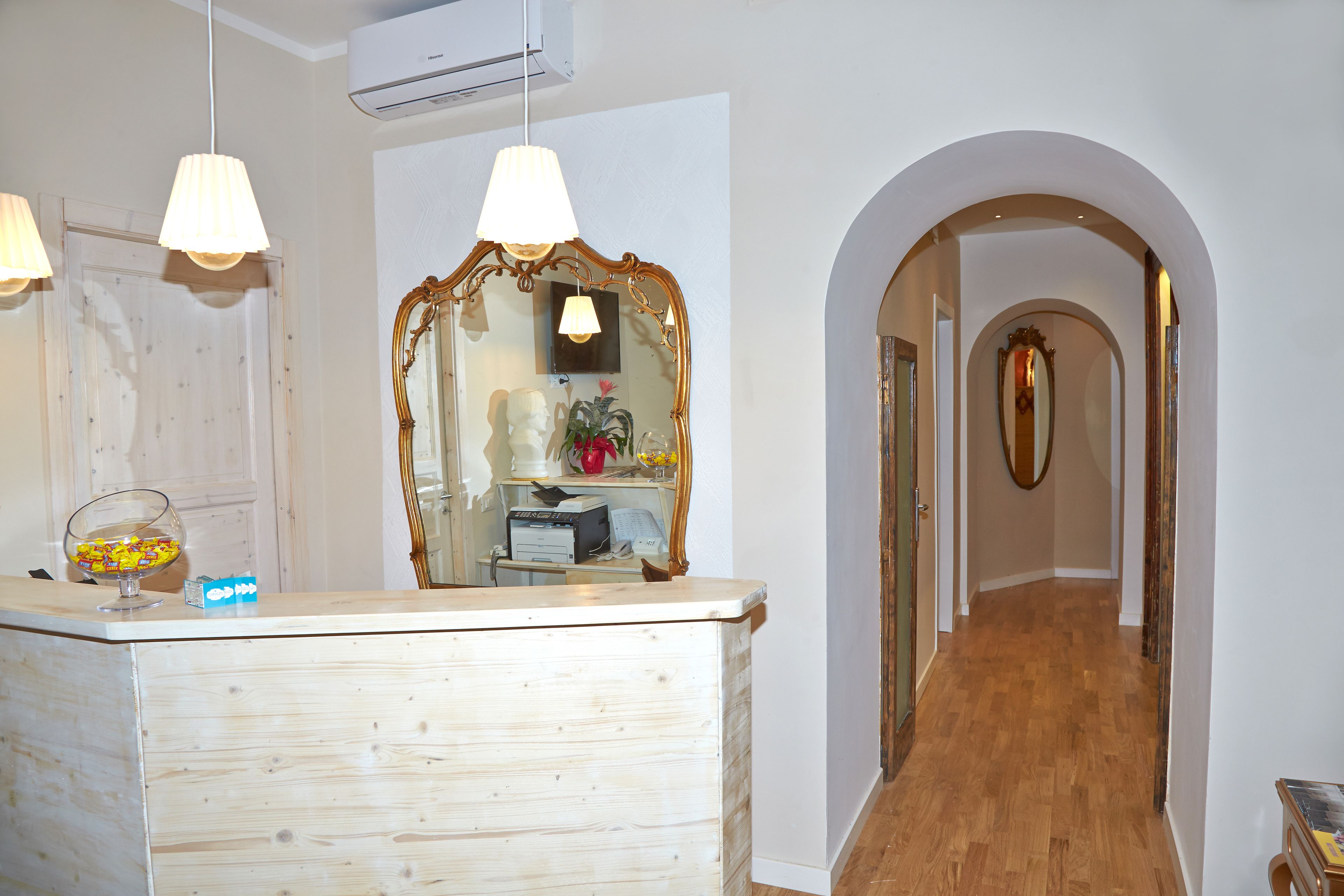 Corso 211 Beds & Suites