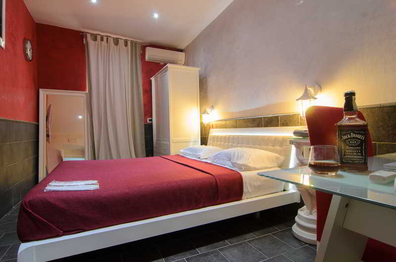 Covo degli Angioini - Town House Suites