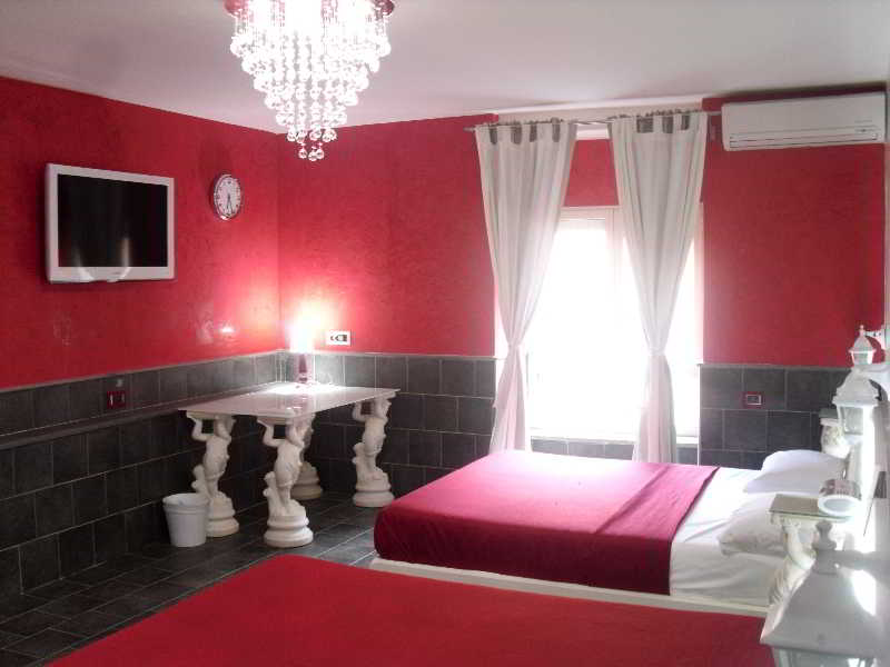 Covo degli Angioini - Town House Suites