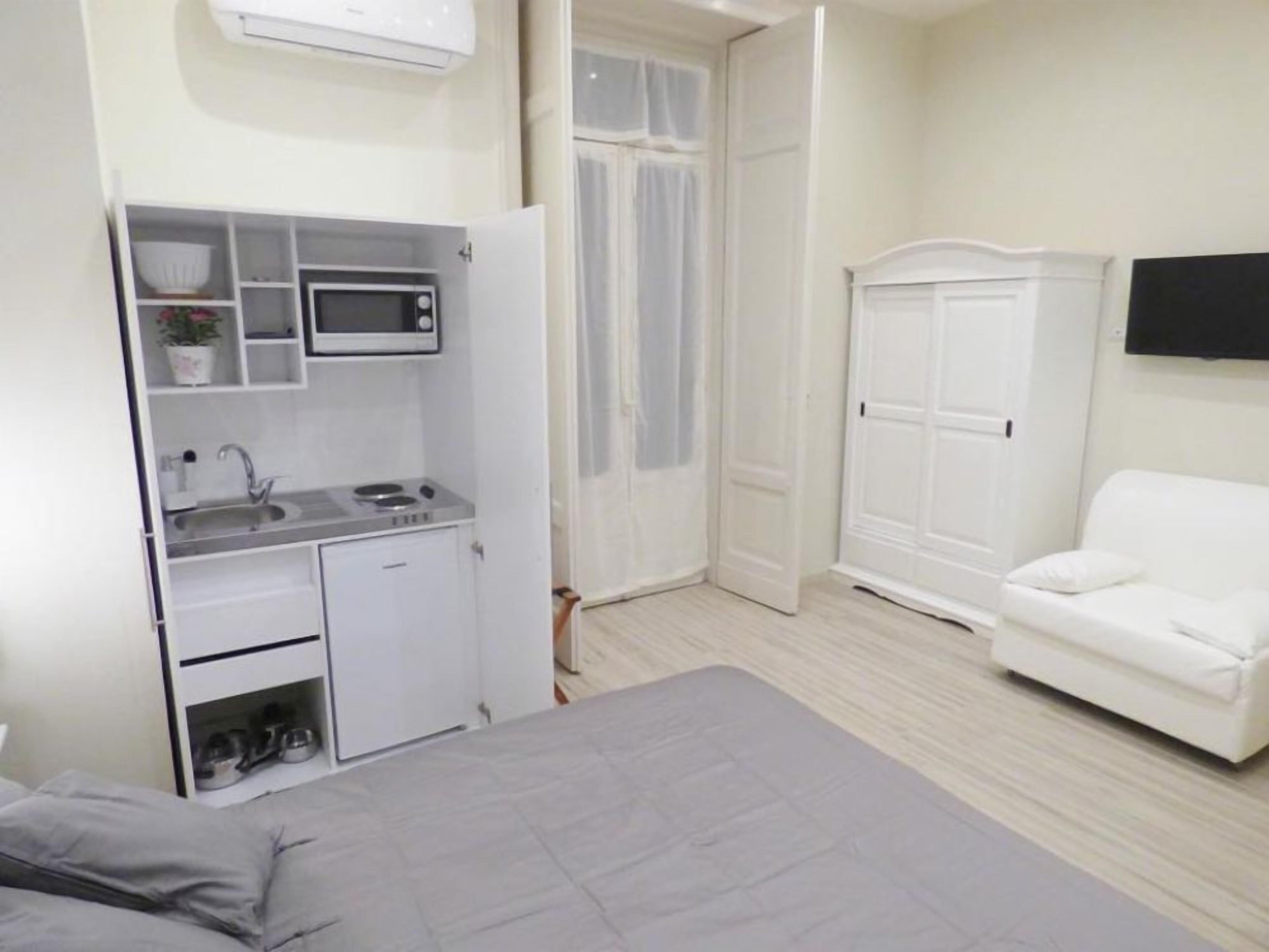 Da Polly A Piazza Amedeo