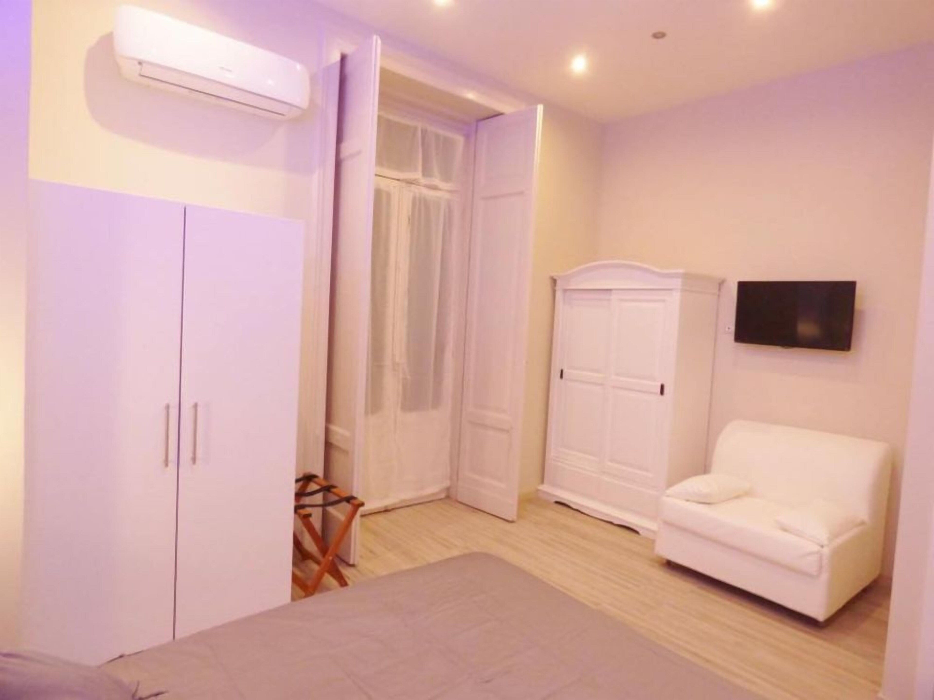 Da Polly A Piazza Amedeo