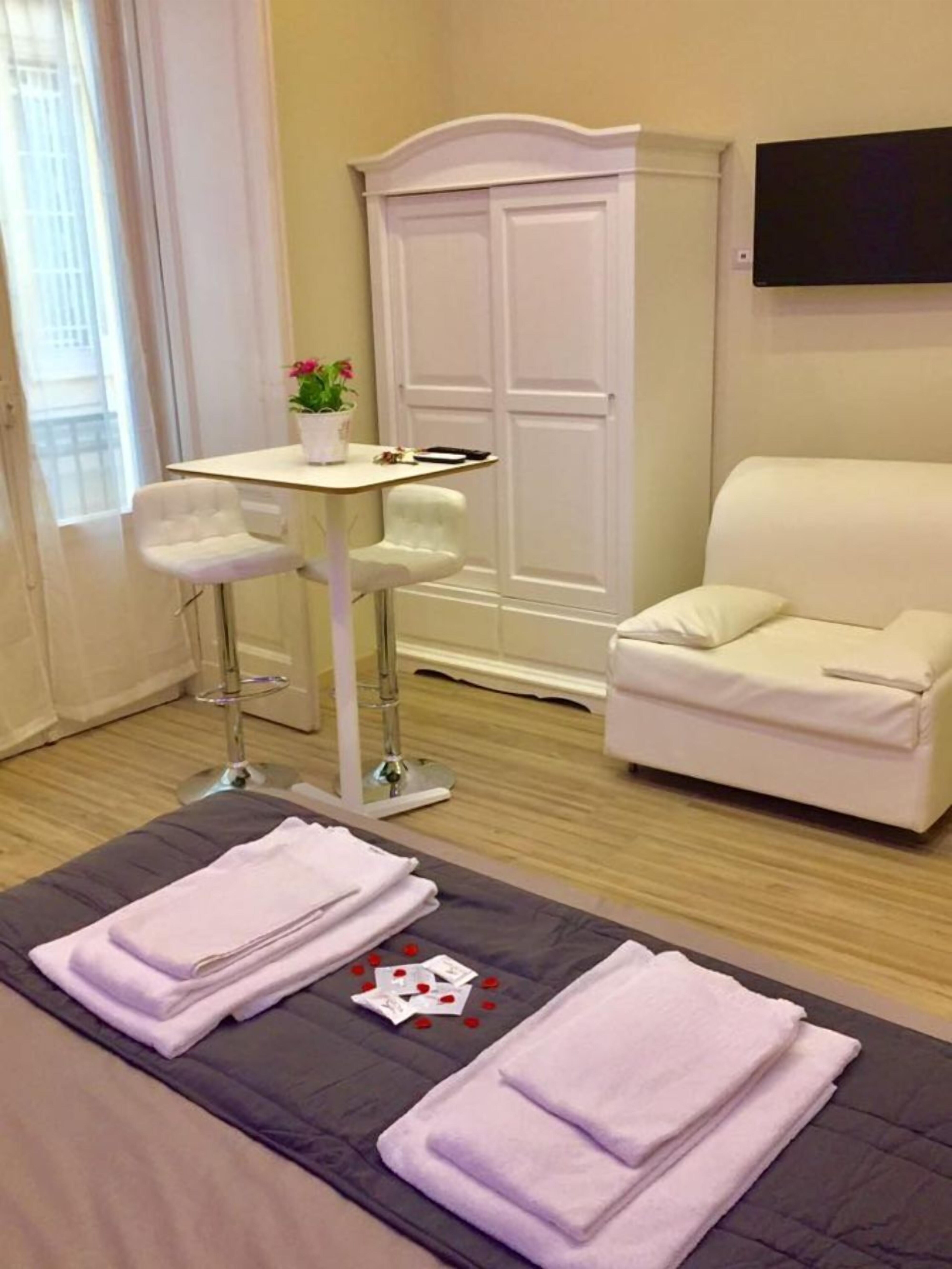 Da Polly A Piazza Amedeo