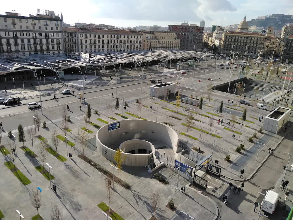 Delia Rooms & Gallery