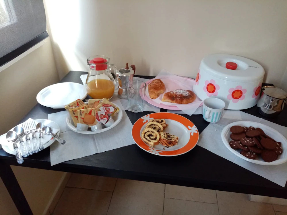 Departure Rooms & Hostels