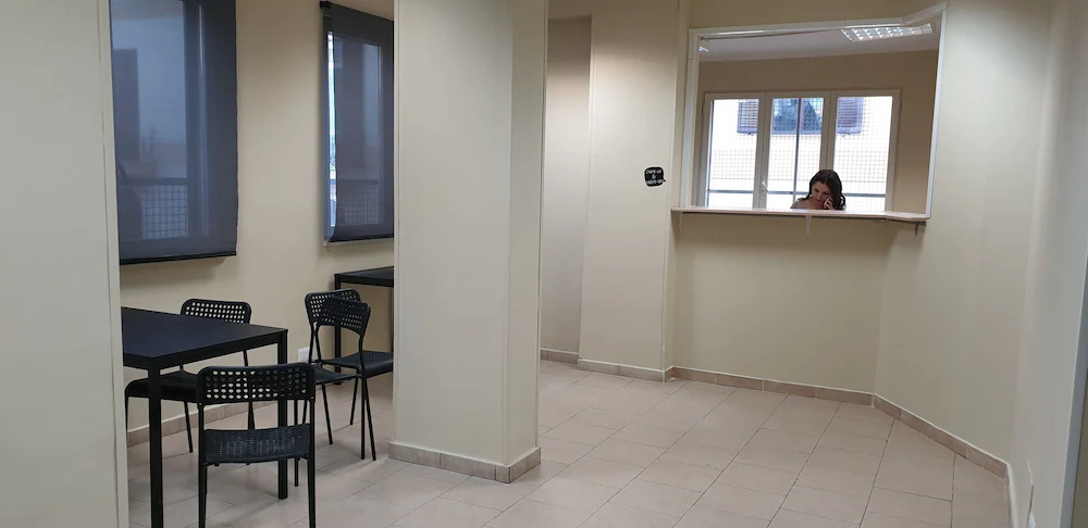 Departure Rooms & Hostels