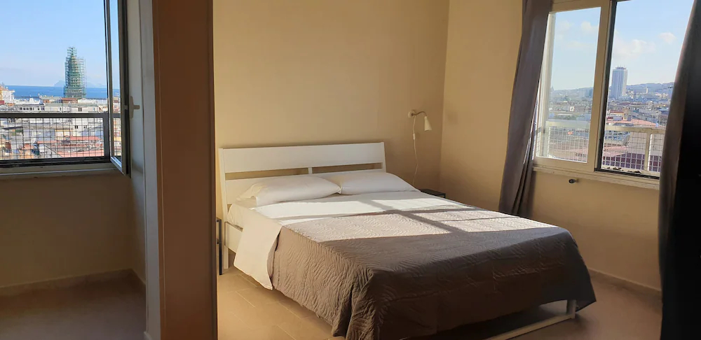 Departure Rooms & Hostels