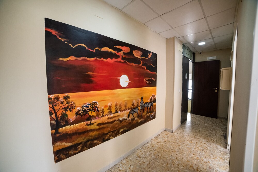 Departure Rooms & Hostels