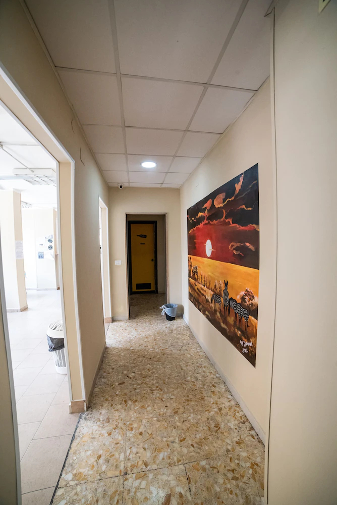 Departure Rooms & Hostels