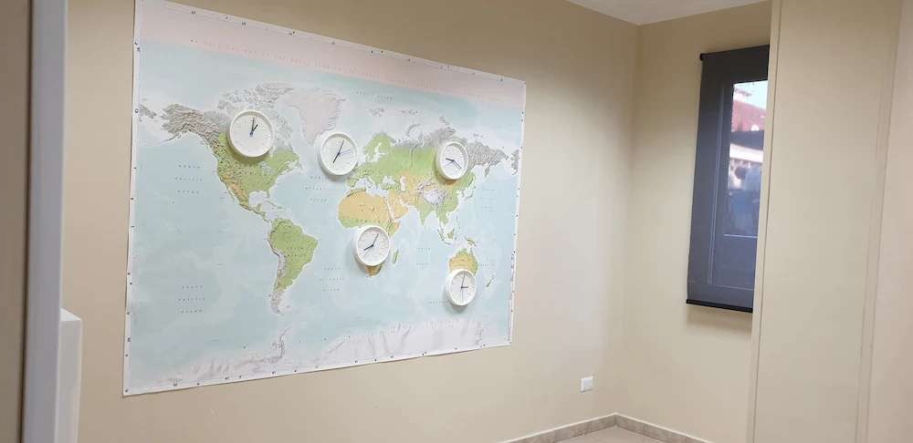 Departure Rooms & Hostels