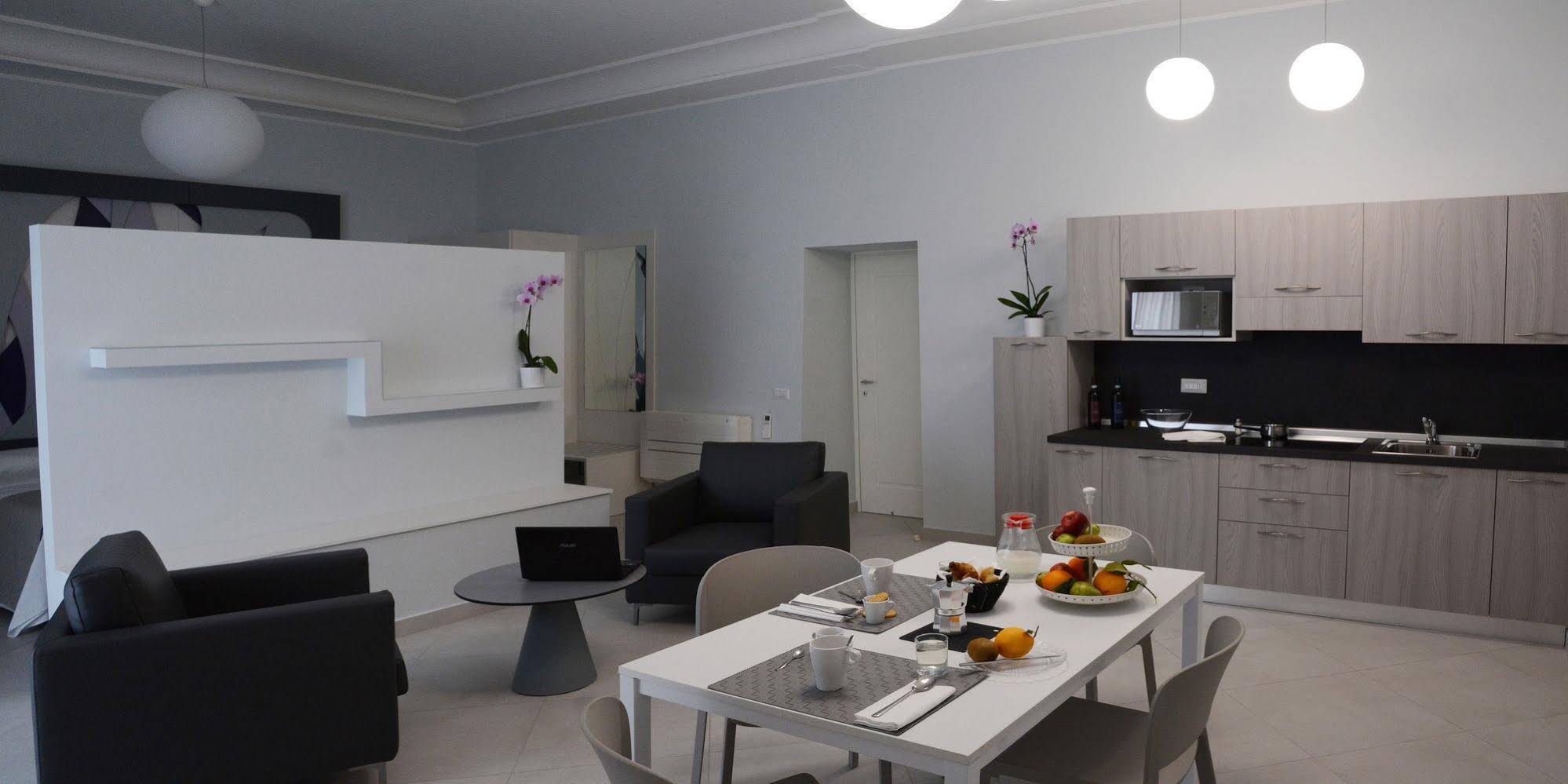 Dioniso's Apartments