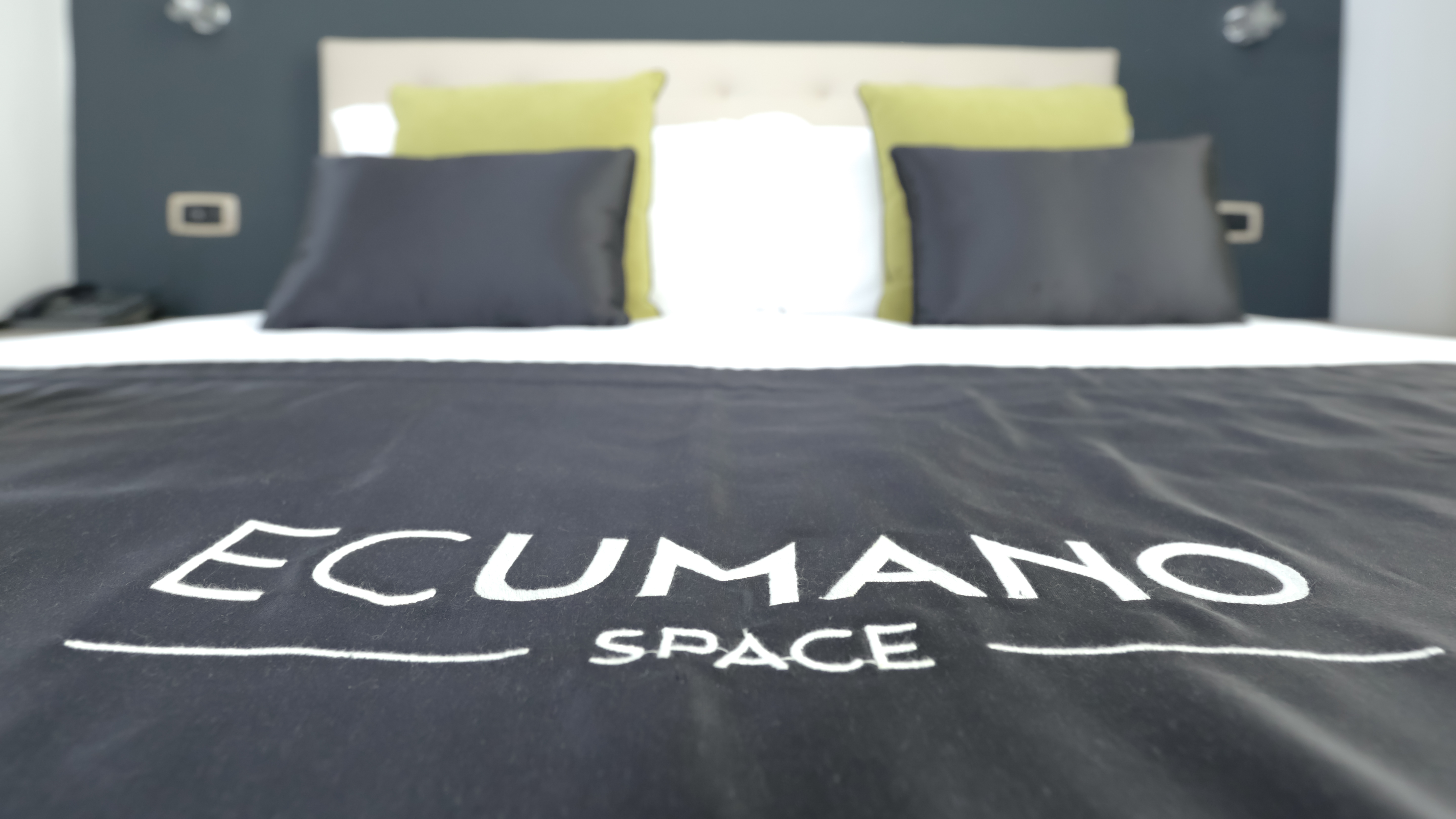 Ecumano Space