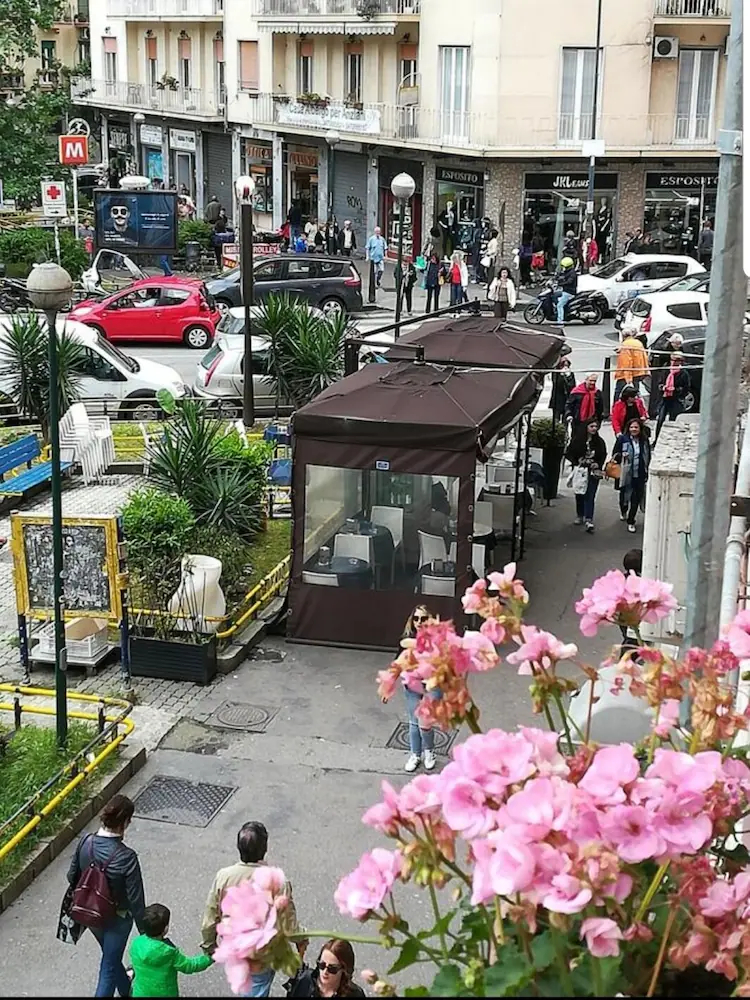 Esposito Plaza-Rooms & Suite