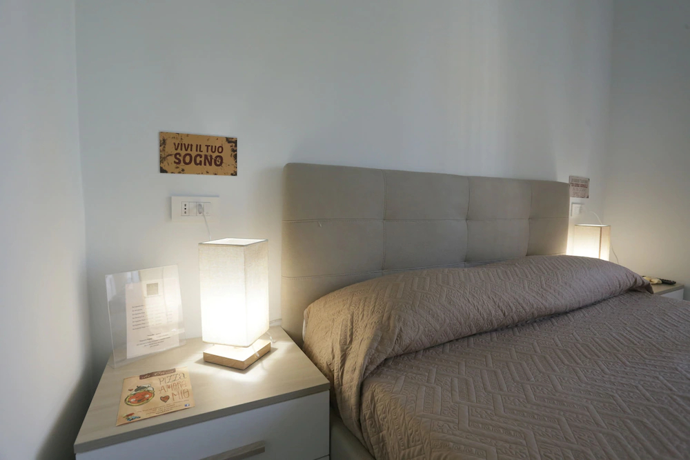 Esposito Plaza-Rooms & Suite