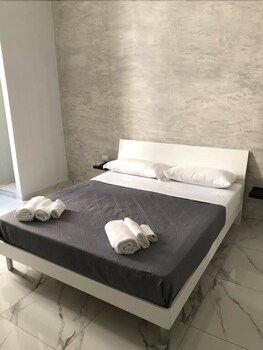 Ferdinando Sanfelice B&B