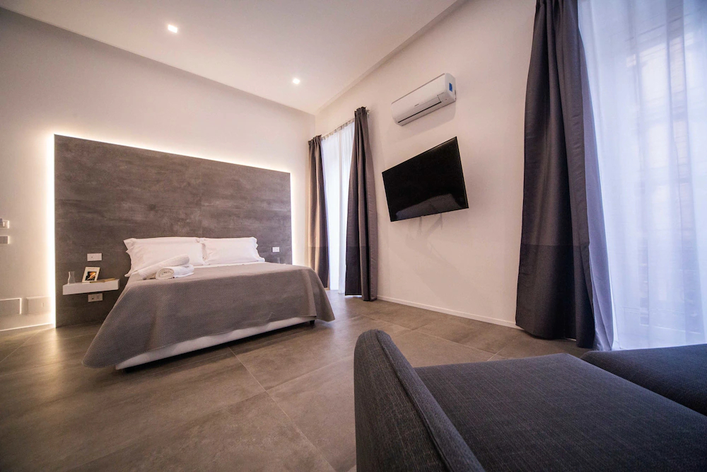 Gallery Suite Naples