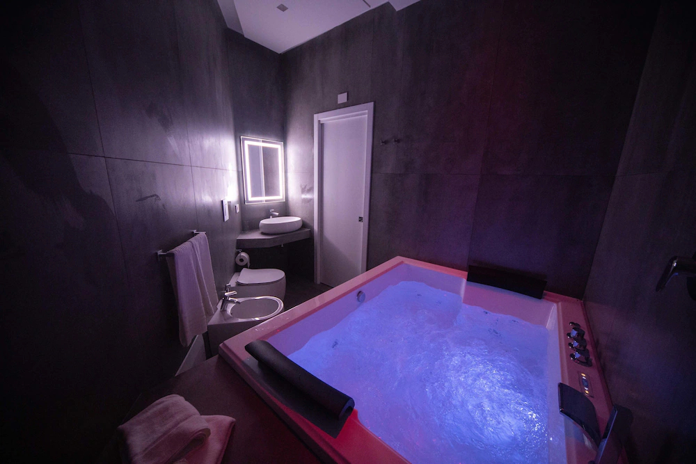 Gallery Suite Naples