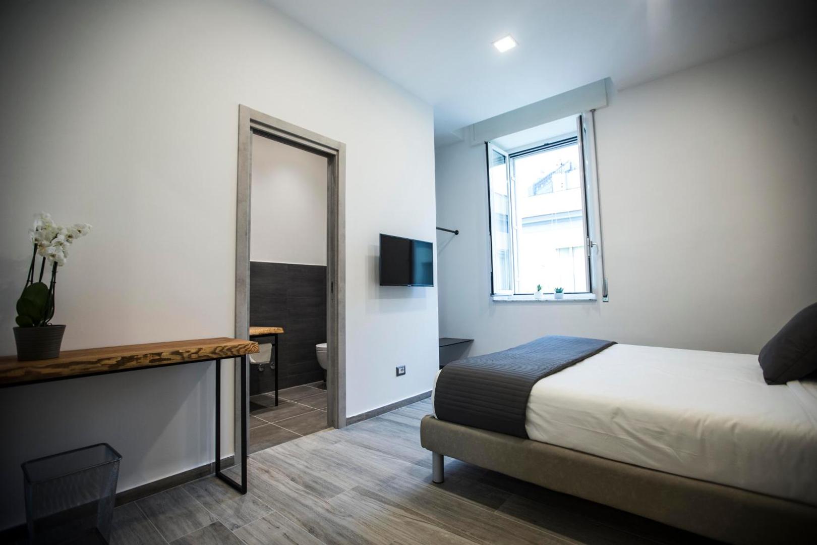 GB Napoli Central Station