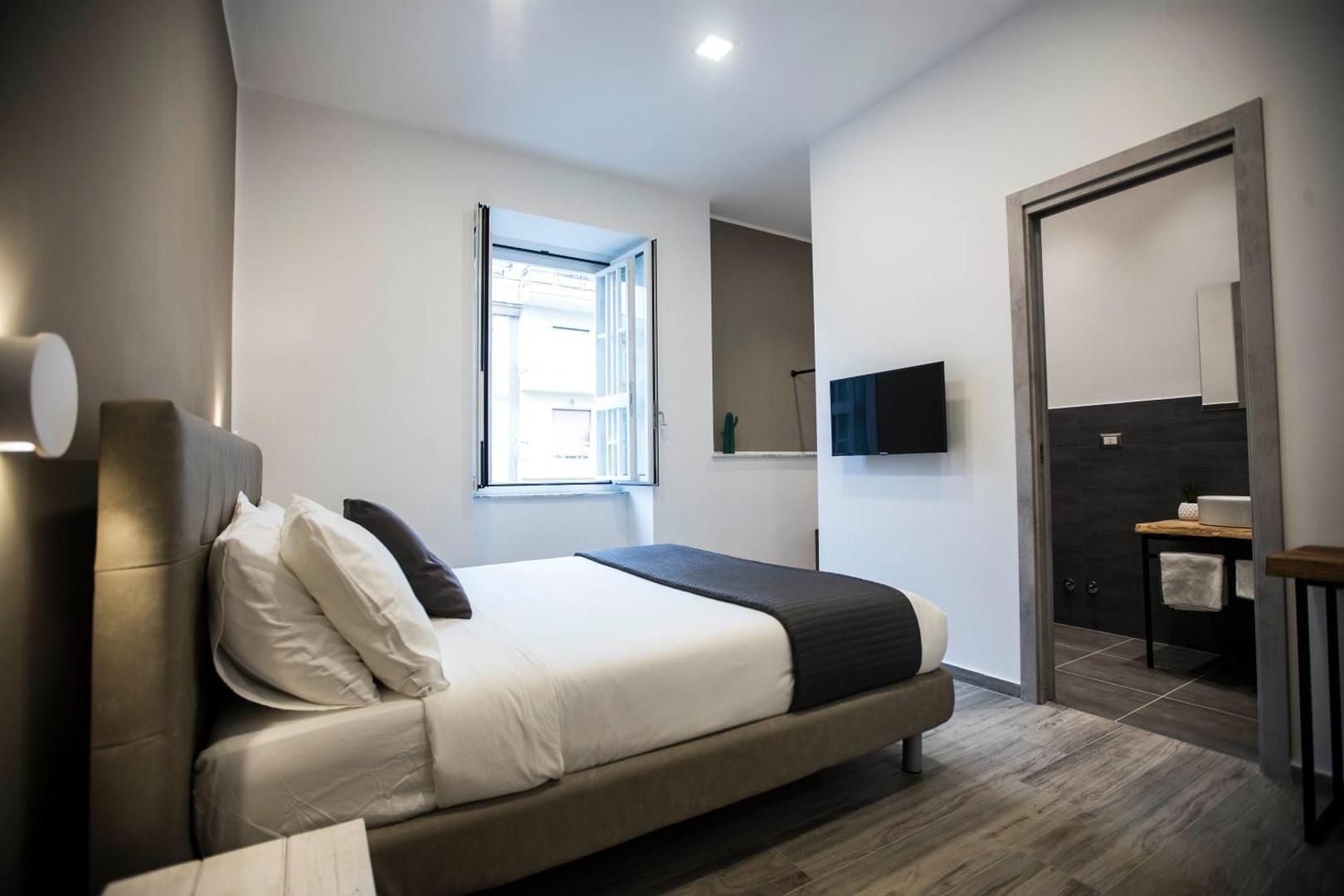 GB Napoli Central Station