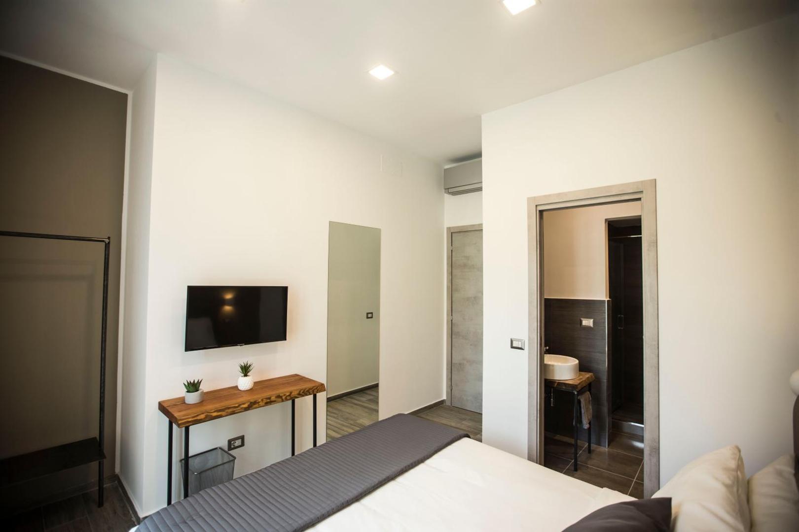 GB Napoli Central Station