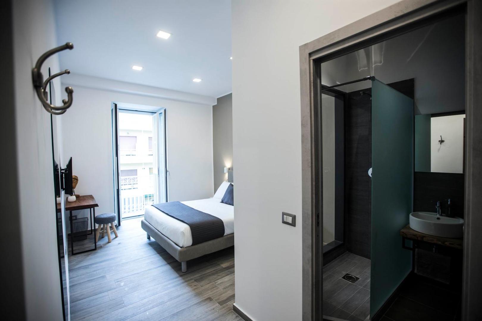 GB Napoli Central Station