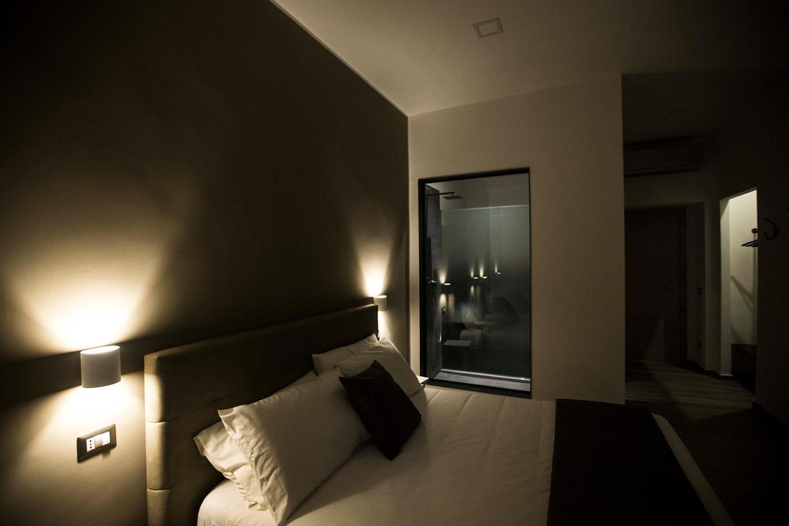 GB Napoli Central Station