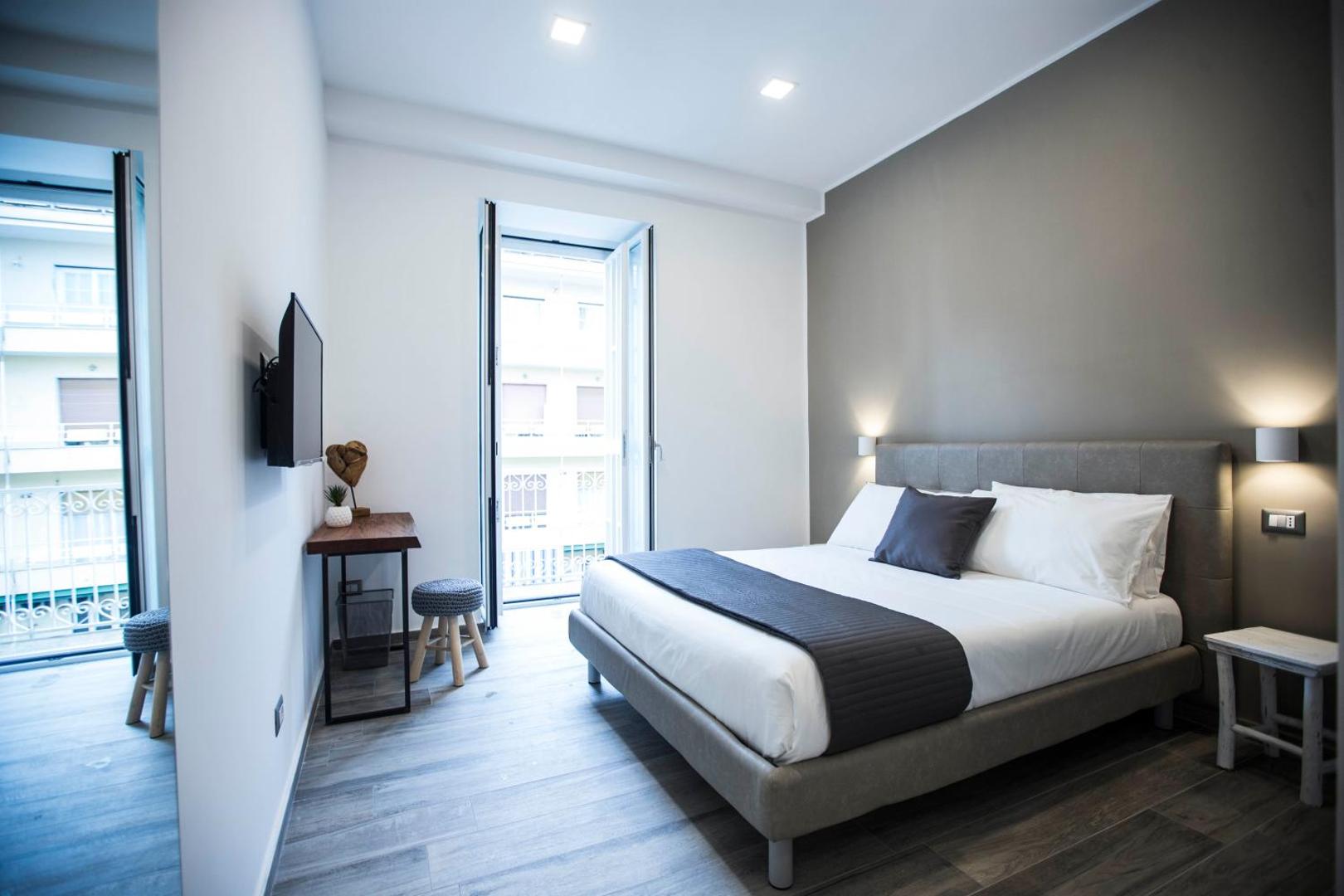 GB Napoli Central Station