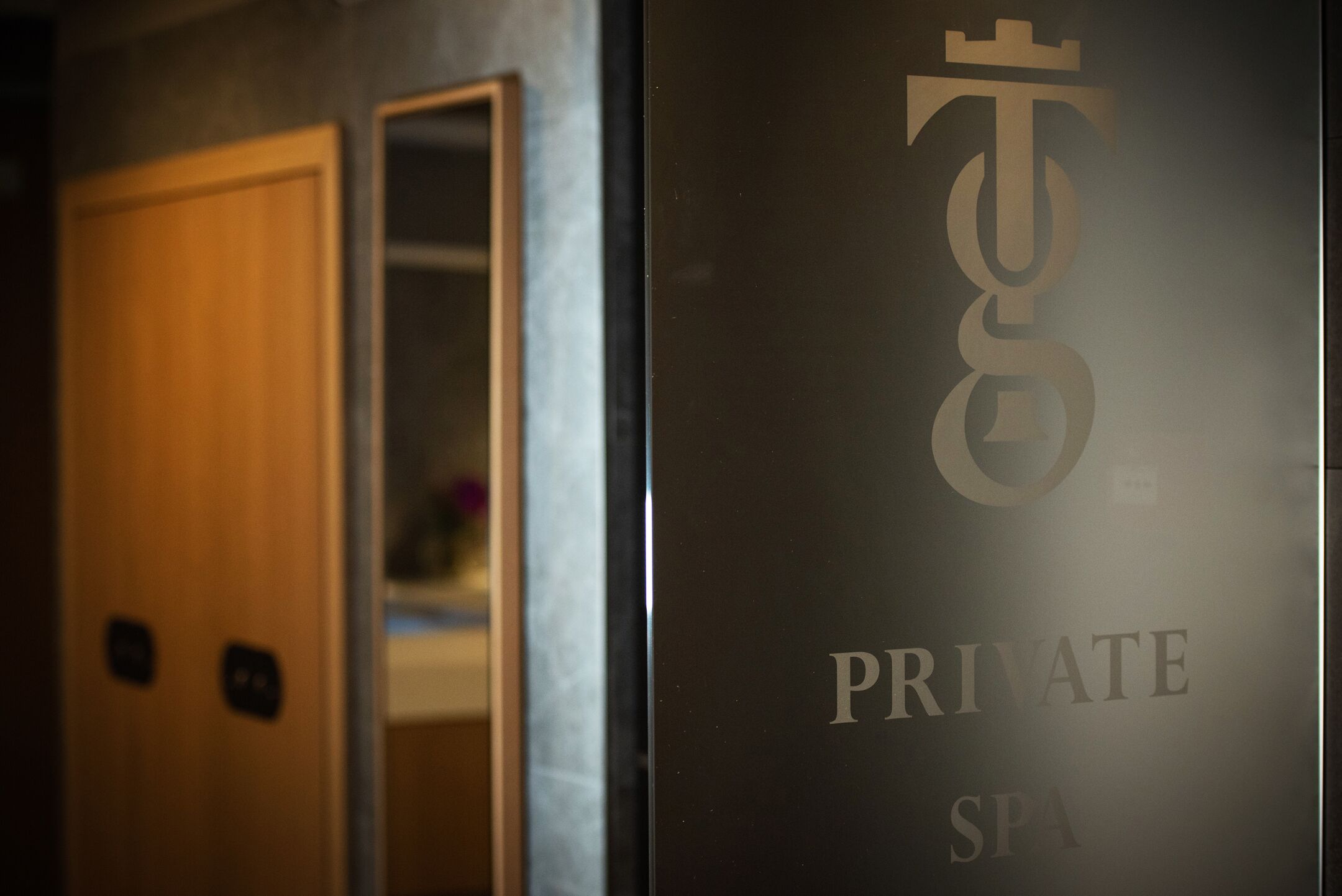 Gold Tower Lifestyle Hotel