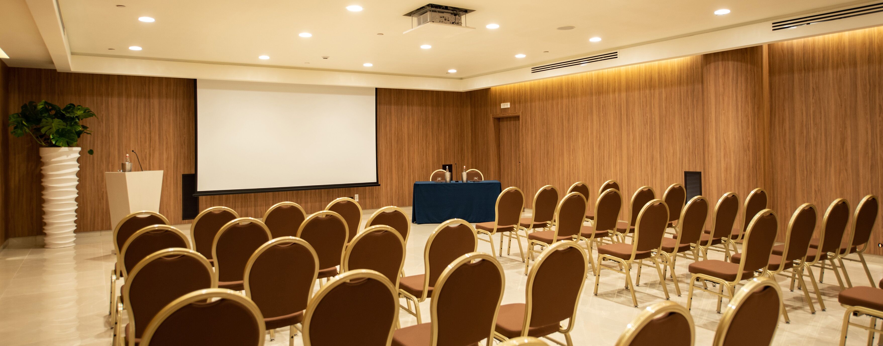 Gold Tower Lifestyle Hotel