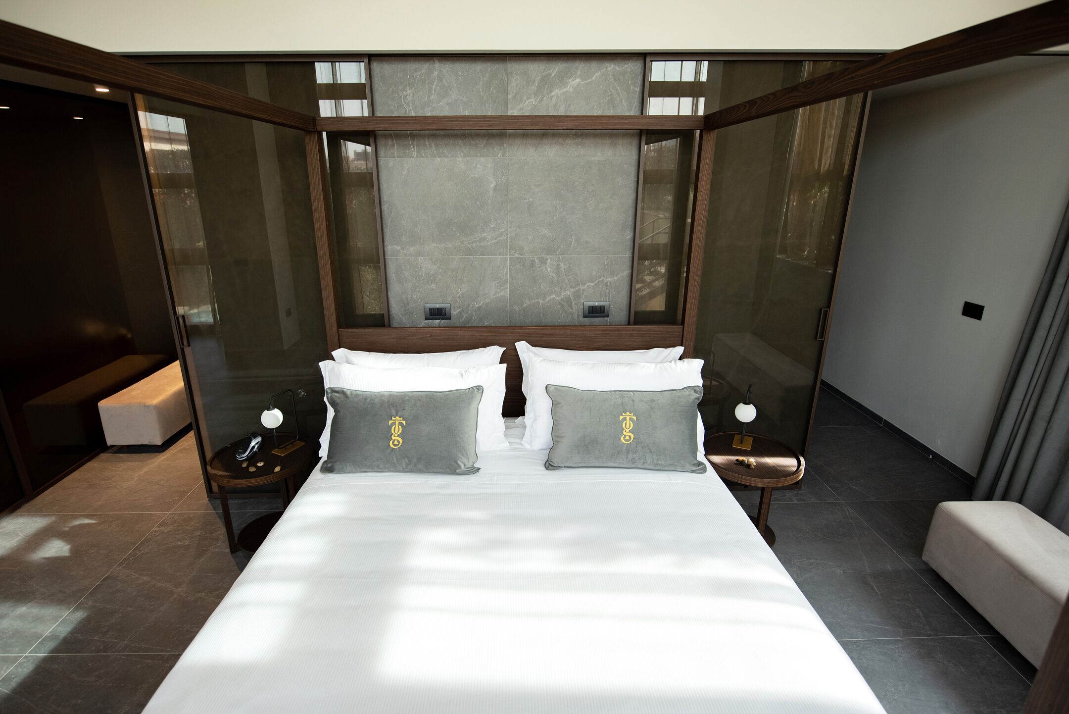 Gold Tower Lifestyle Hotel