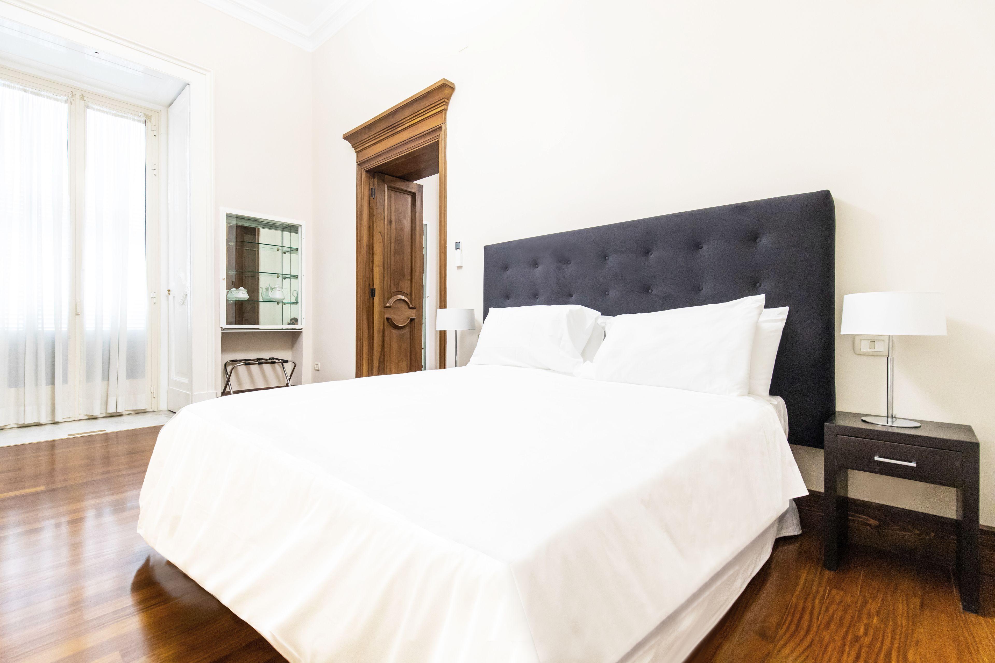 Gramsci Suites & Apartments