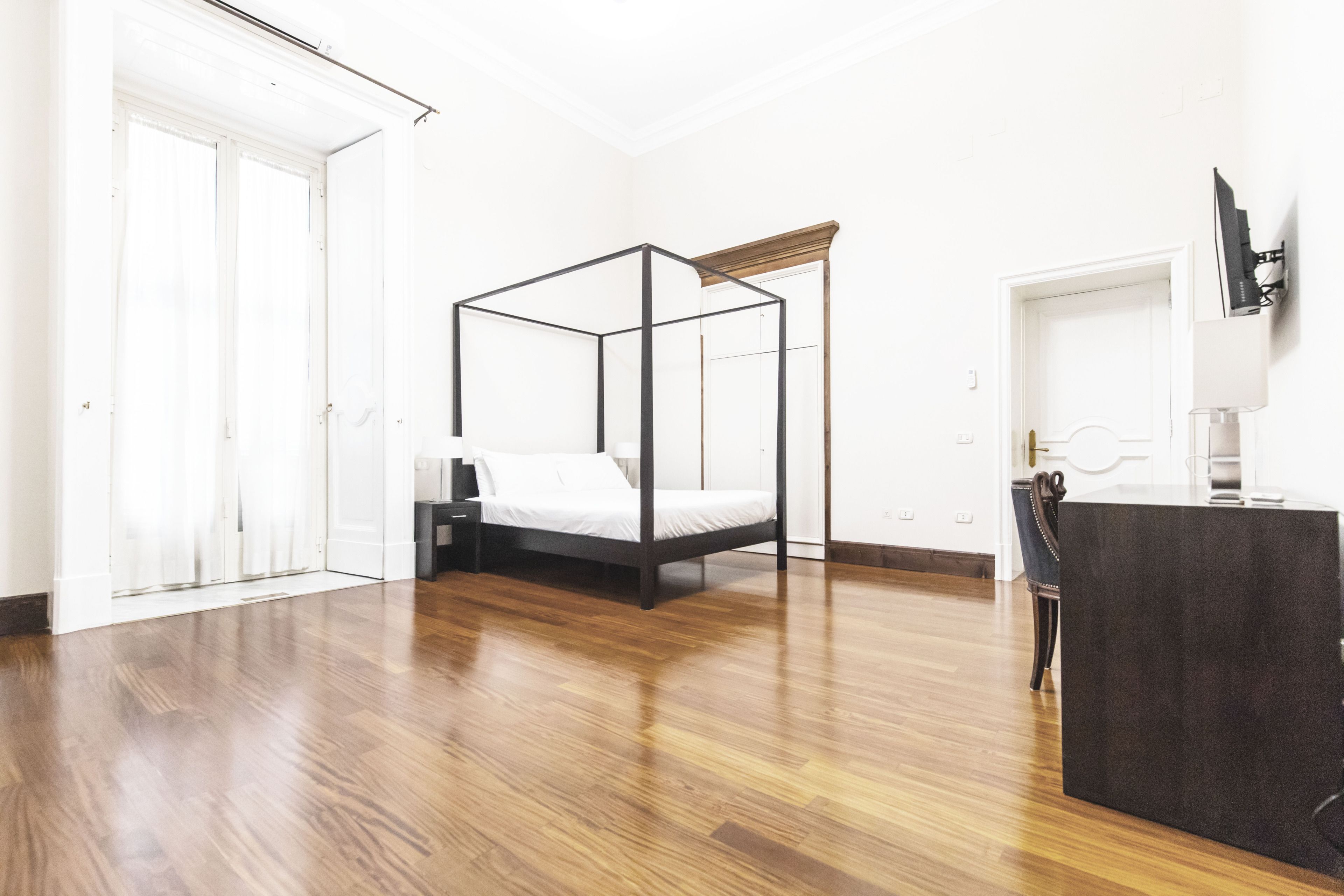 Gramsci Suites & Apartments