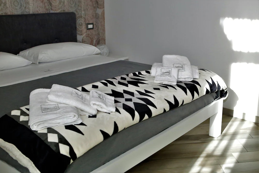 Hermes Rooms For Tourists