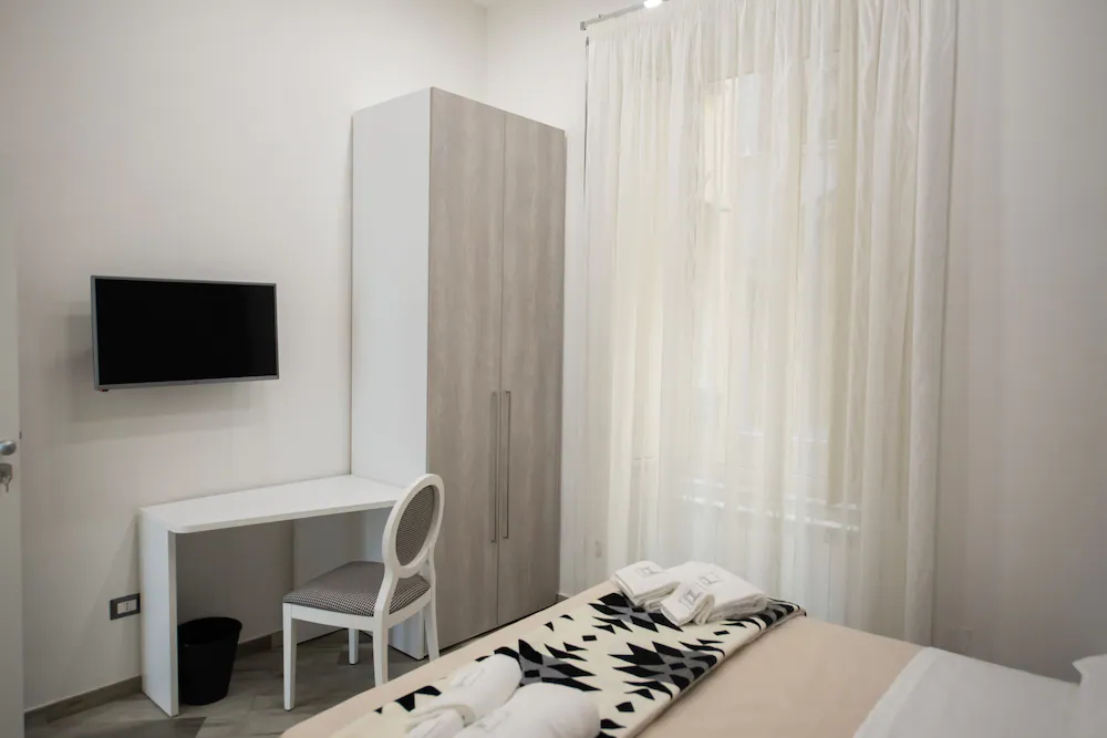 Hermes Rooms For Tourists