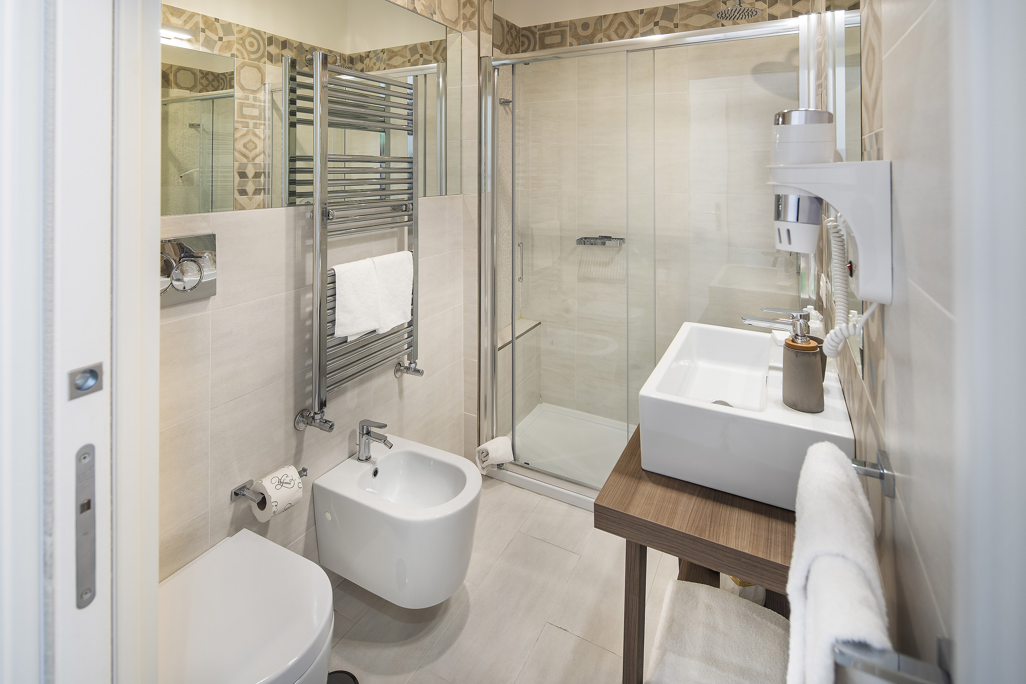 IstayinToledo Luxury Guest House