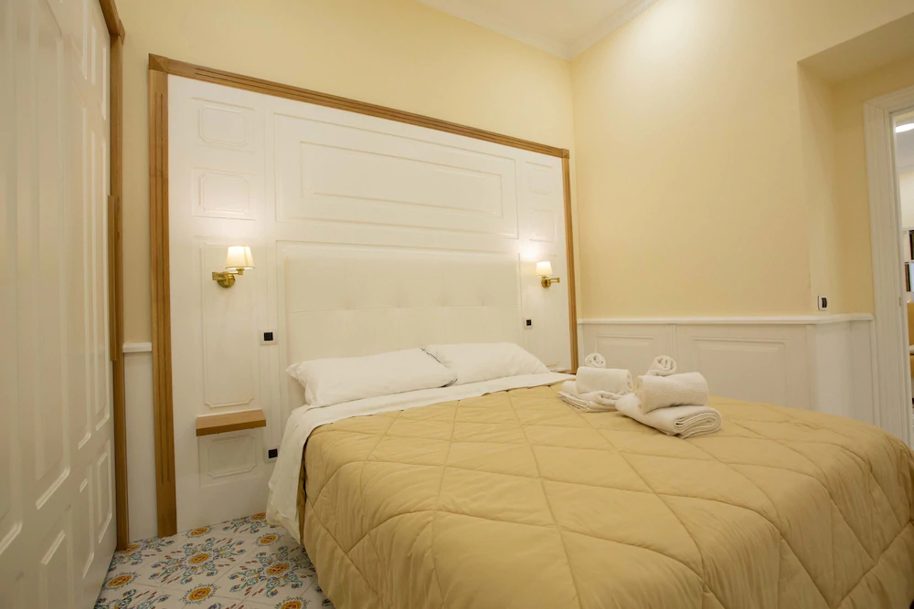 La Corte Dei Borboni