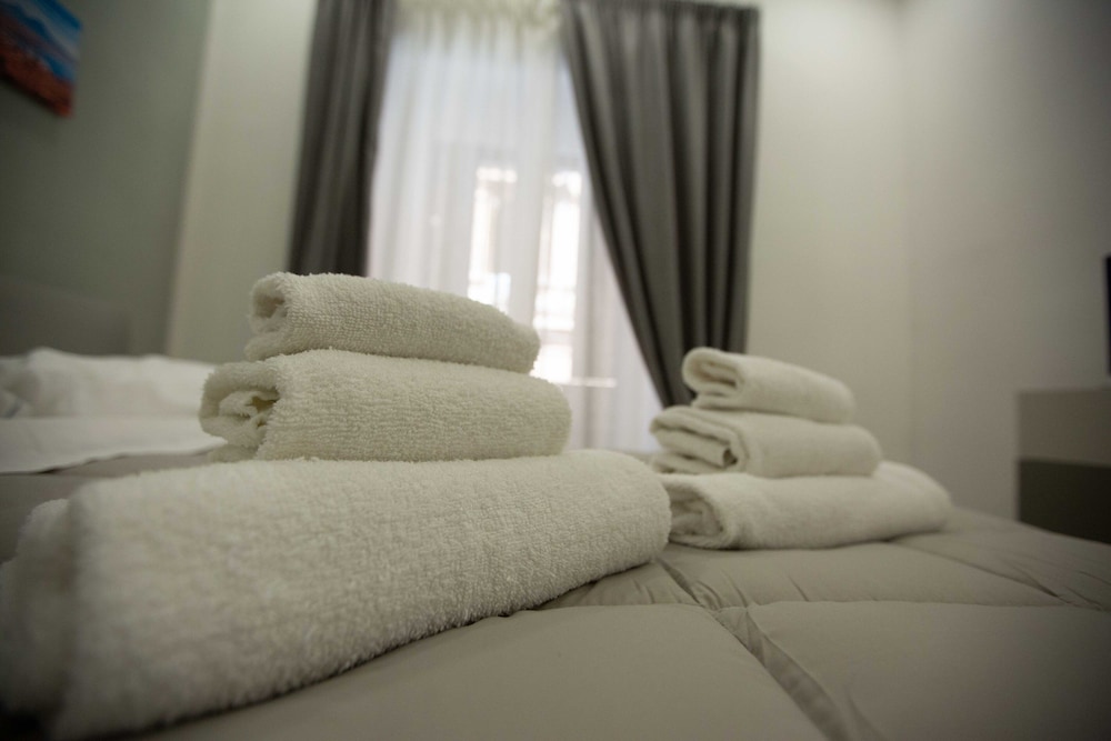 La Corte Dei Borboni