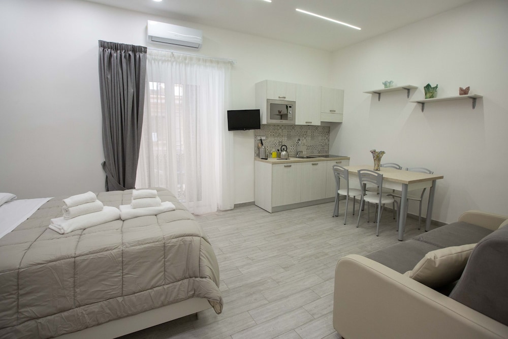 La Corte Dei Borboni