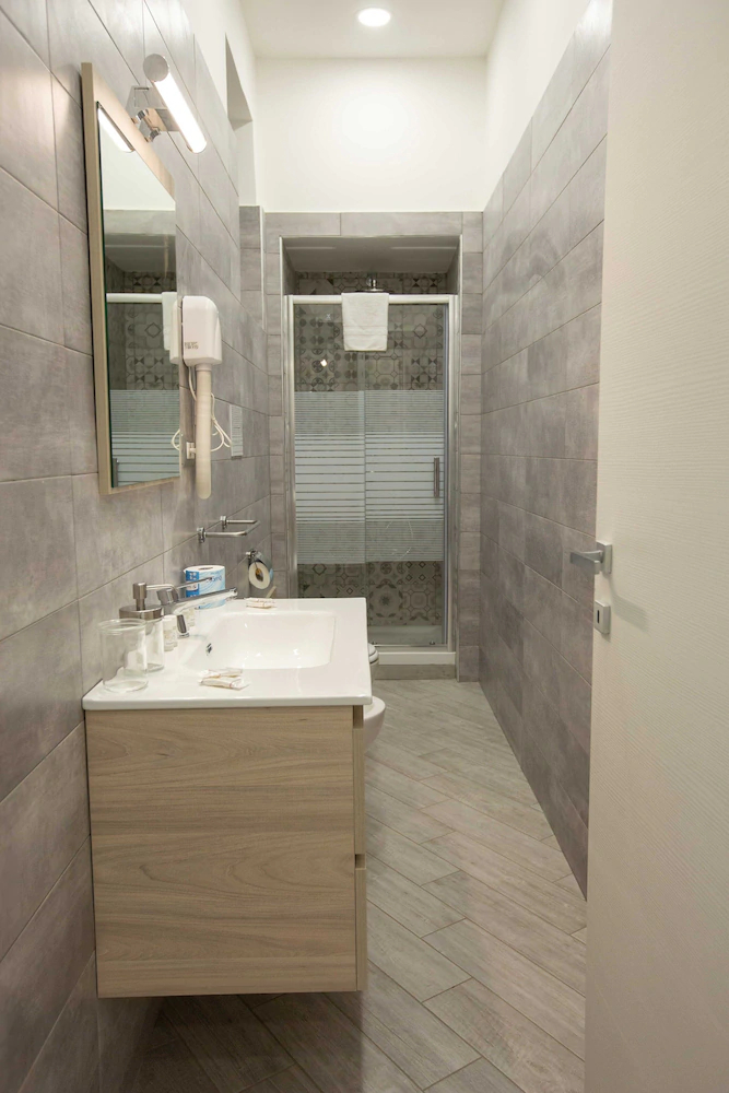 La Corte Dei Borboni