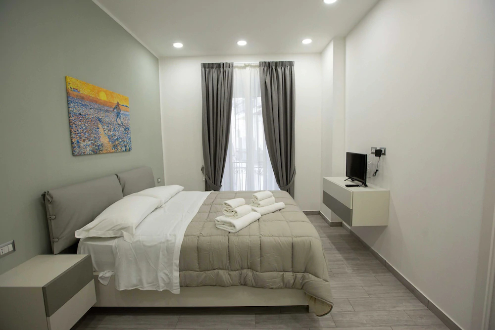 La Corte Dei Borboni