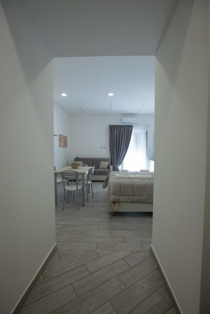 La Corte Dei Borboni