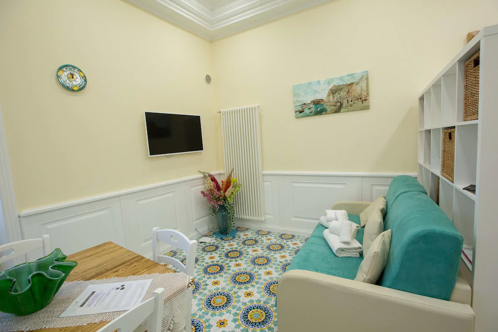 La Corte Dei Borboni