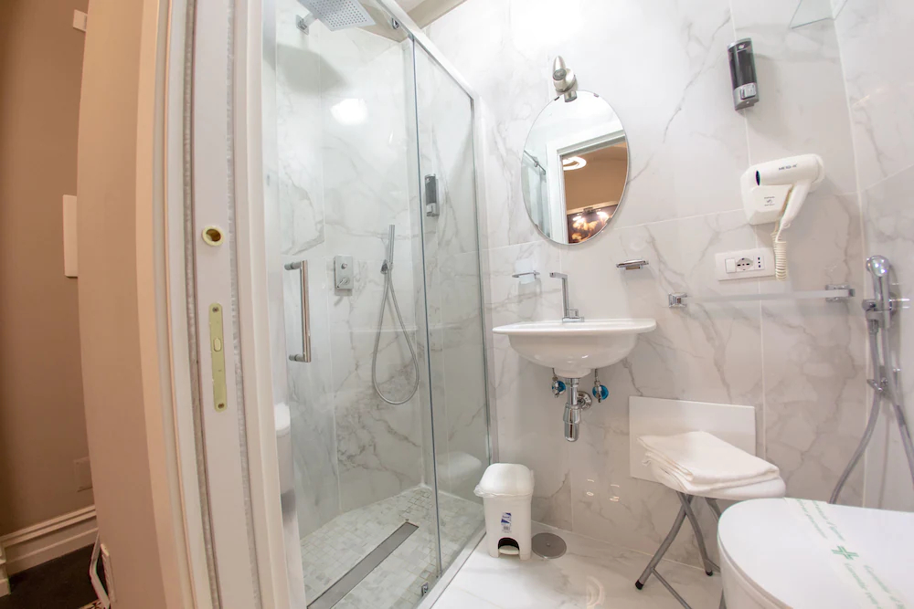 Leone Camere D'autore