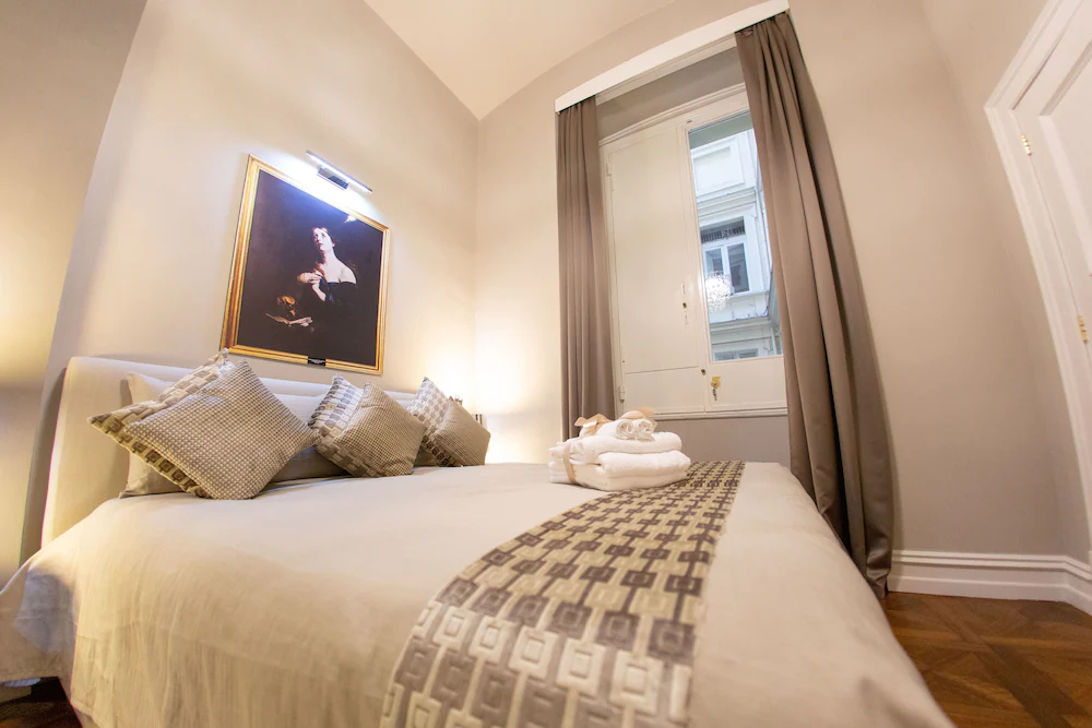 Leone Camere D'autore